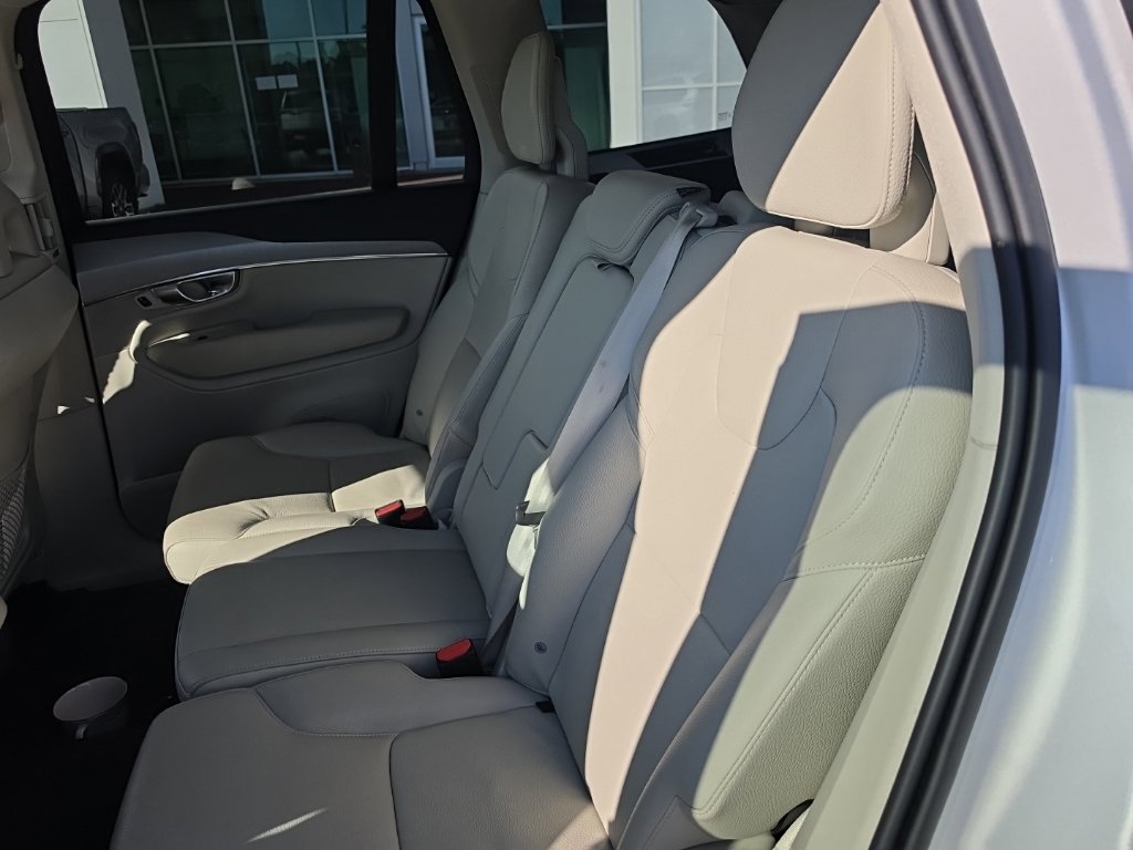 Used 2021 Volvo XC90 T5 Momentum SUV