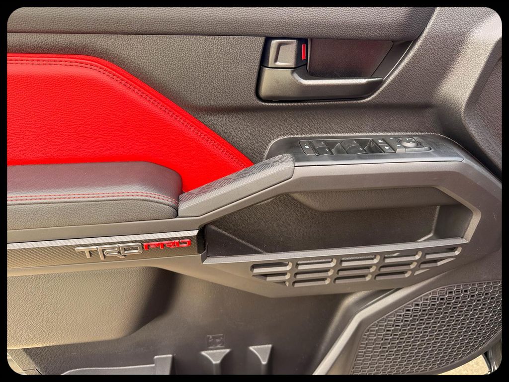 2026 Toyota Tacoma TRD Pro - Photo 33