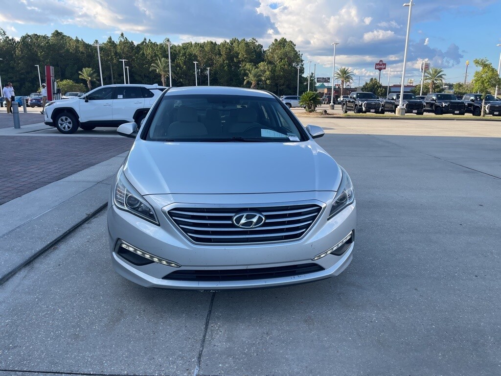 2015 Hyundai Sonata SE photo 3