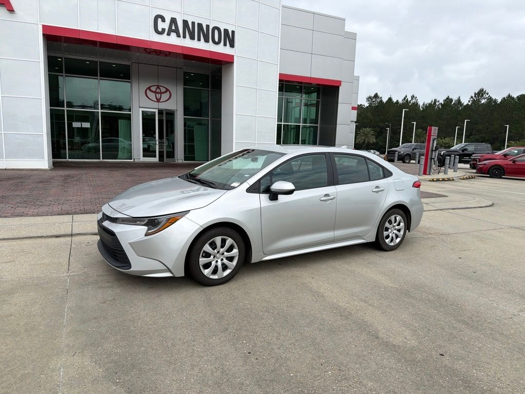 Used 2024 Toyota Corolla LE Sedan