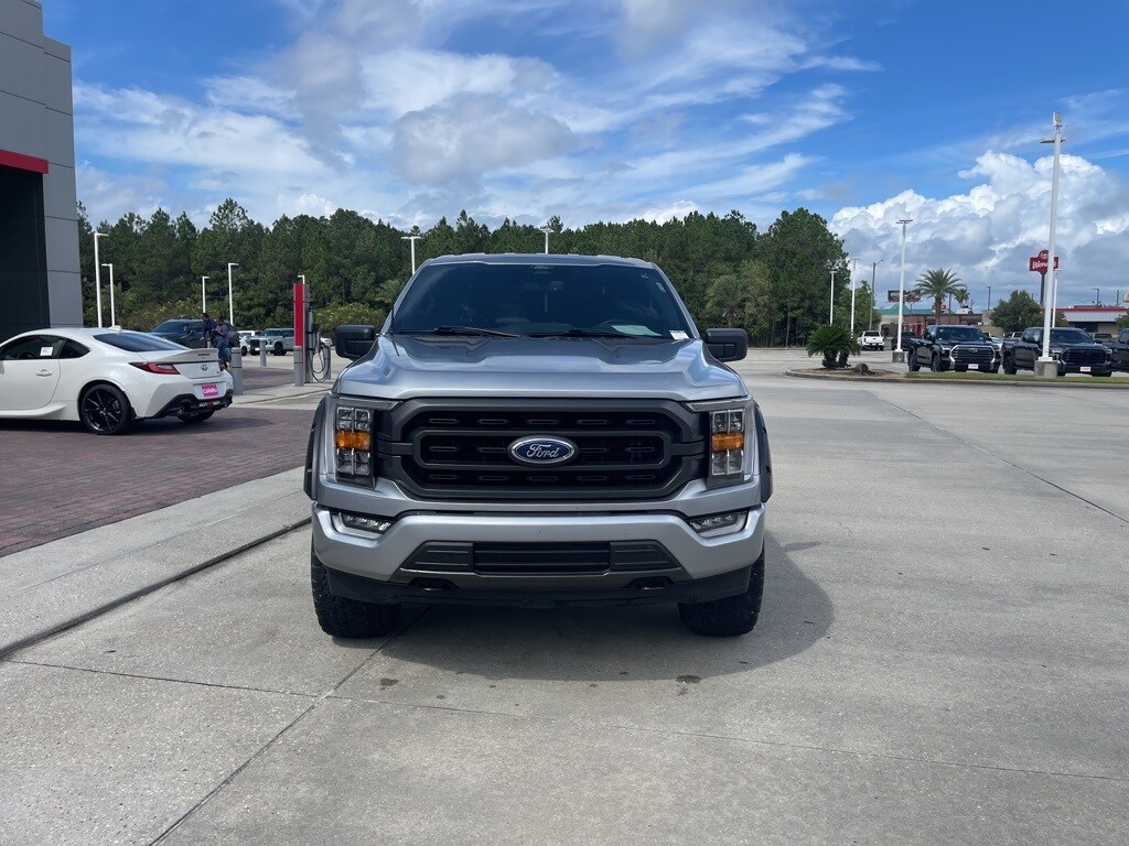 2022 Ford F-150 XLT photo 2