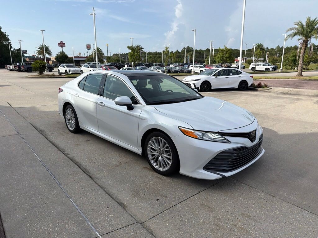 Used 2019 Toyota Camry XLE Sedan