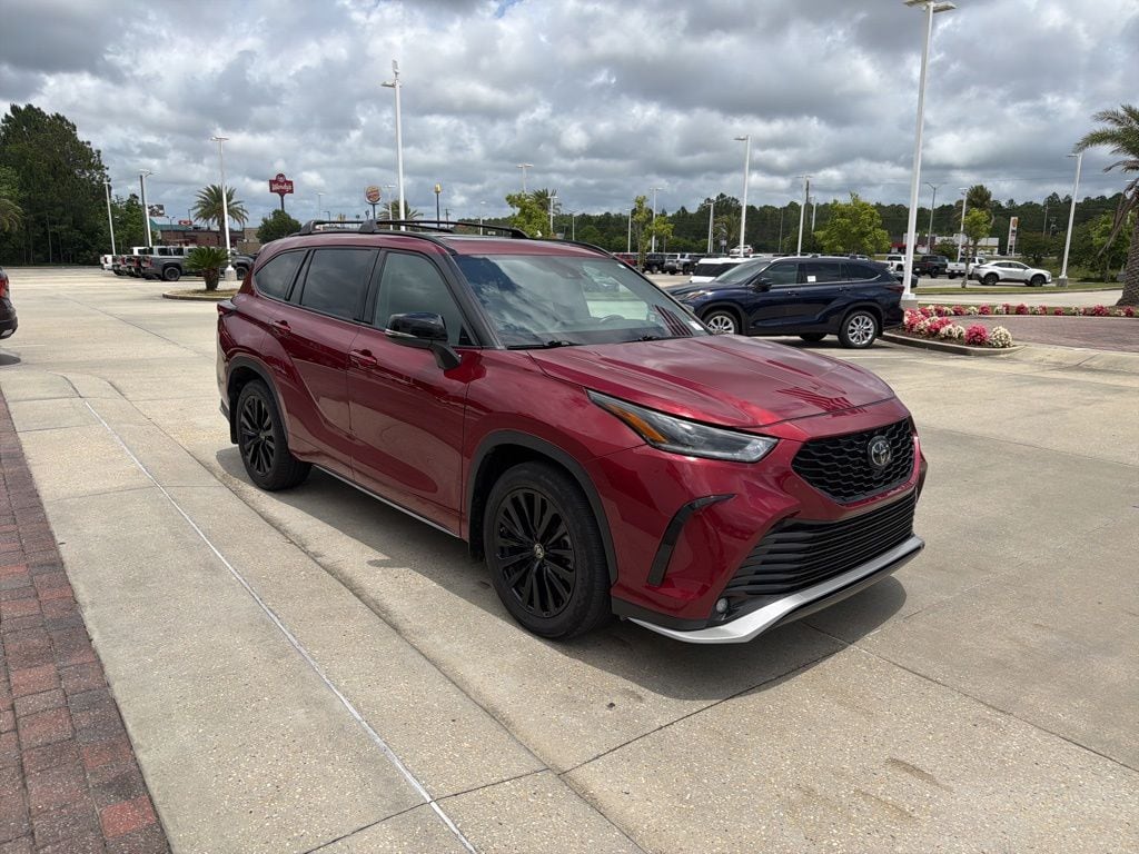Used 2024 Toyota Highlander XSE SUV