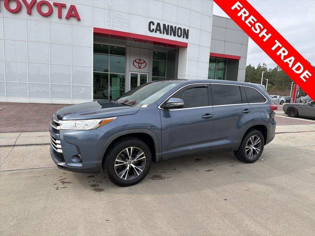 Used 2019 Toyota Highlander LE SUV