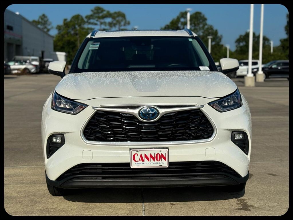 Used 2020 Toyota Highlander Hybrid XLE SUV
