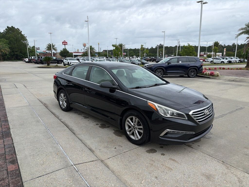 Used 2015 Hyundai Sonata SE Sedan