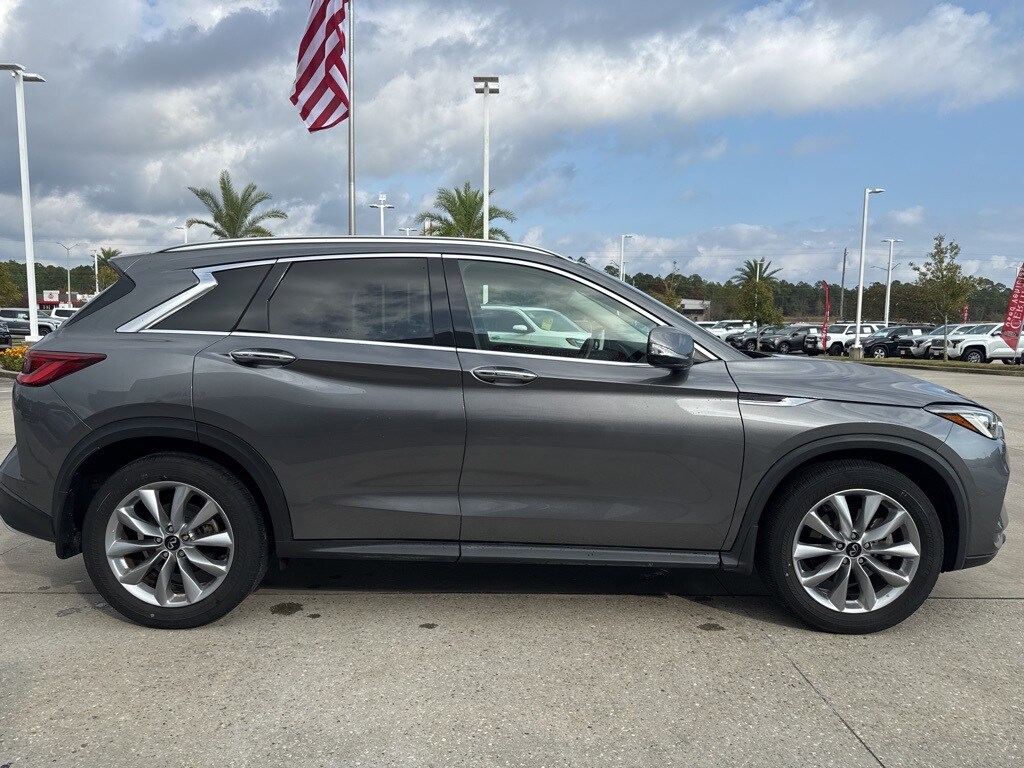 2022 Infiniti QX50 Luxe photo 3