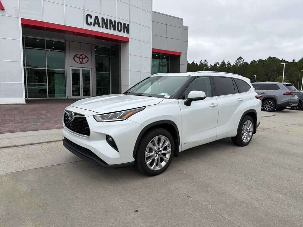 Used 2022 Toyota Highlander Hybrid Limited SUV