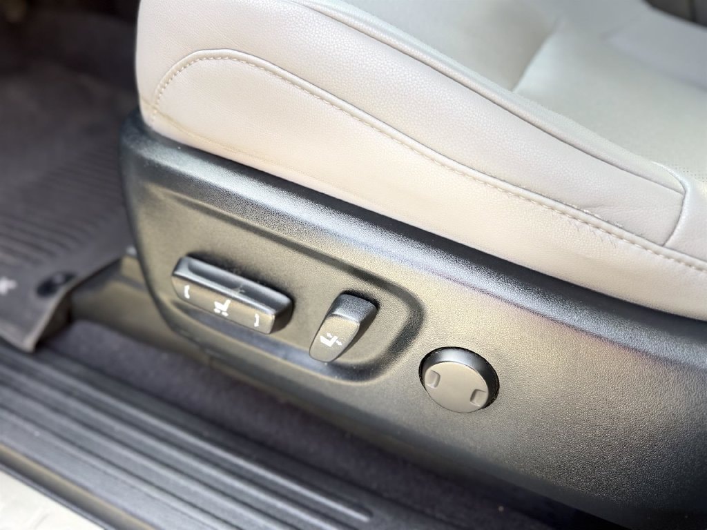 2023 Lexus GX Base - Photo 30