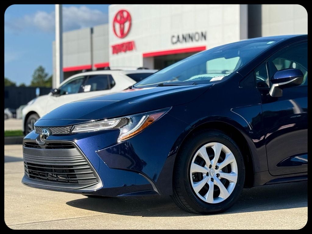 Certified 2025 Toyota Corolla LE Sedan