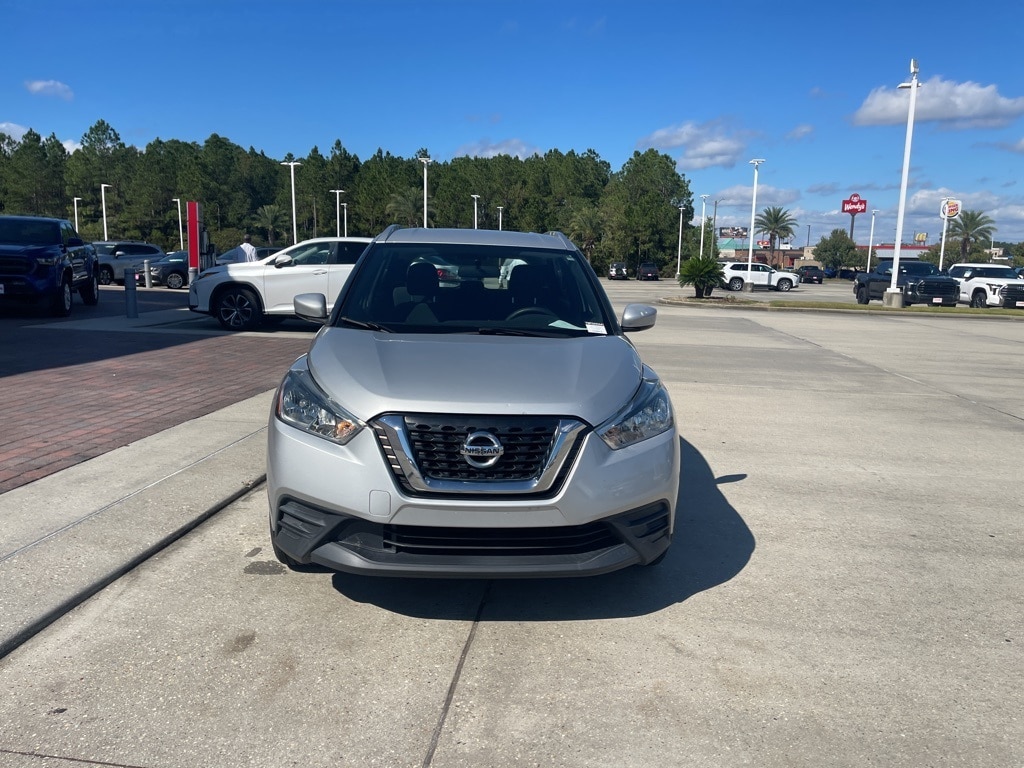 Used 2019 Nissan Kicks SV SUV