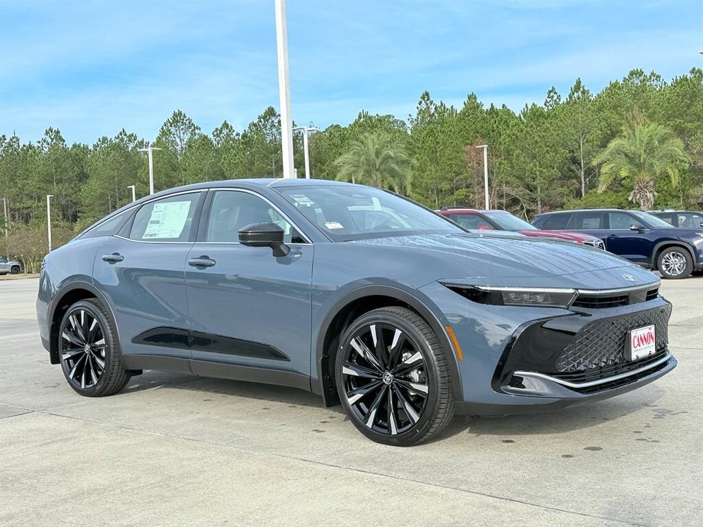 2026 Toyota Crown Platinum photo 4