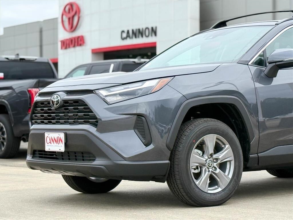 New 2025 Toyota RAV4 XLE SUV