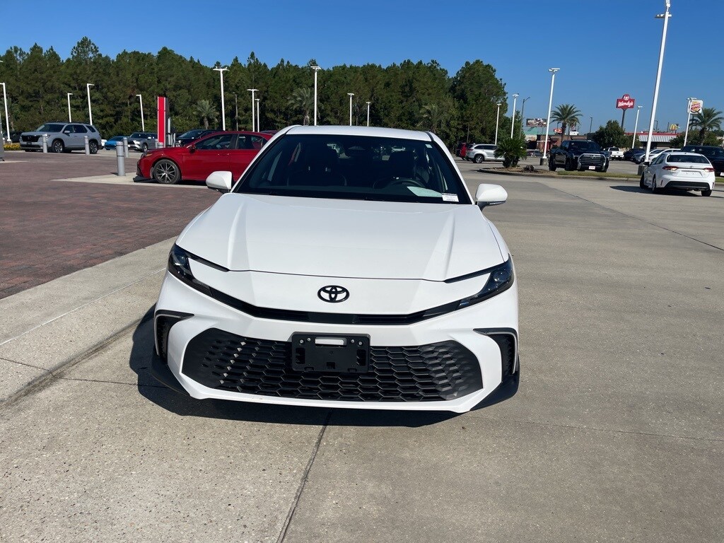 2025 Toyota Camry photo 3