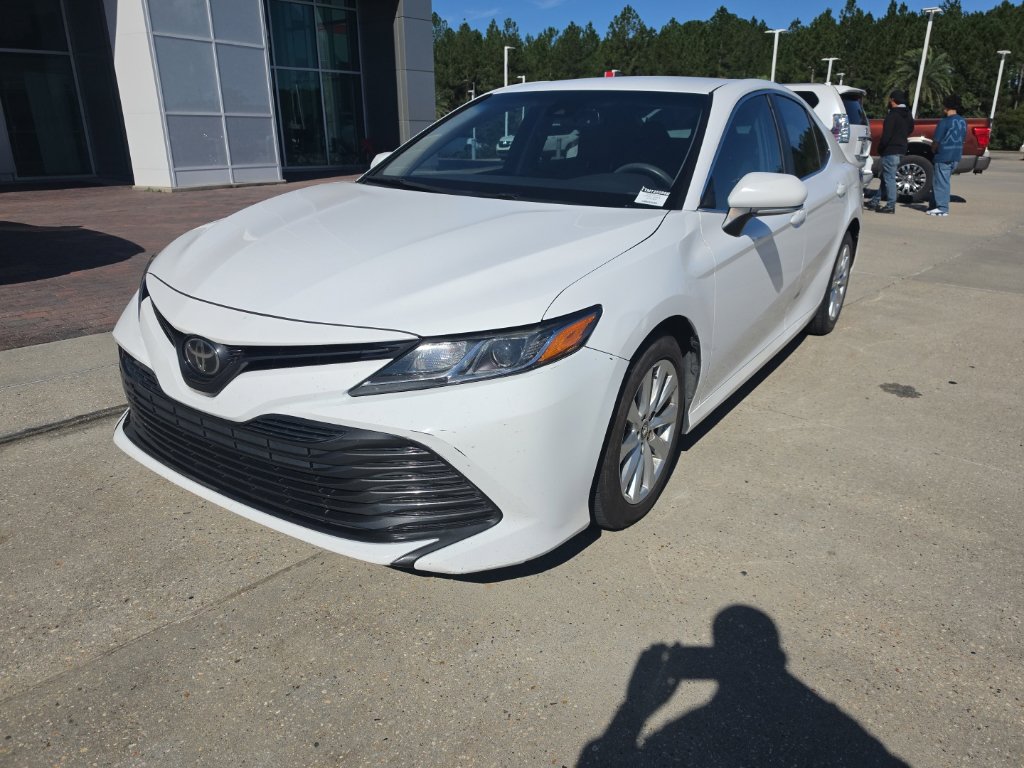 Used 2018 Toyota Camry LE Sedan