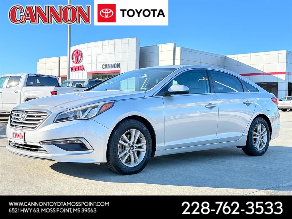 Used 2015 Hyundai Sonata SE Sedan
