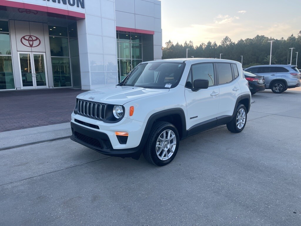 2023 Jeep Renegade Latitude Upland photo 2