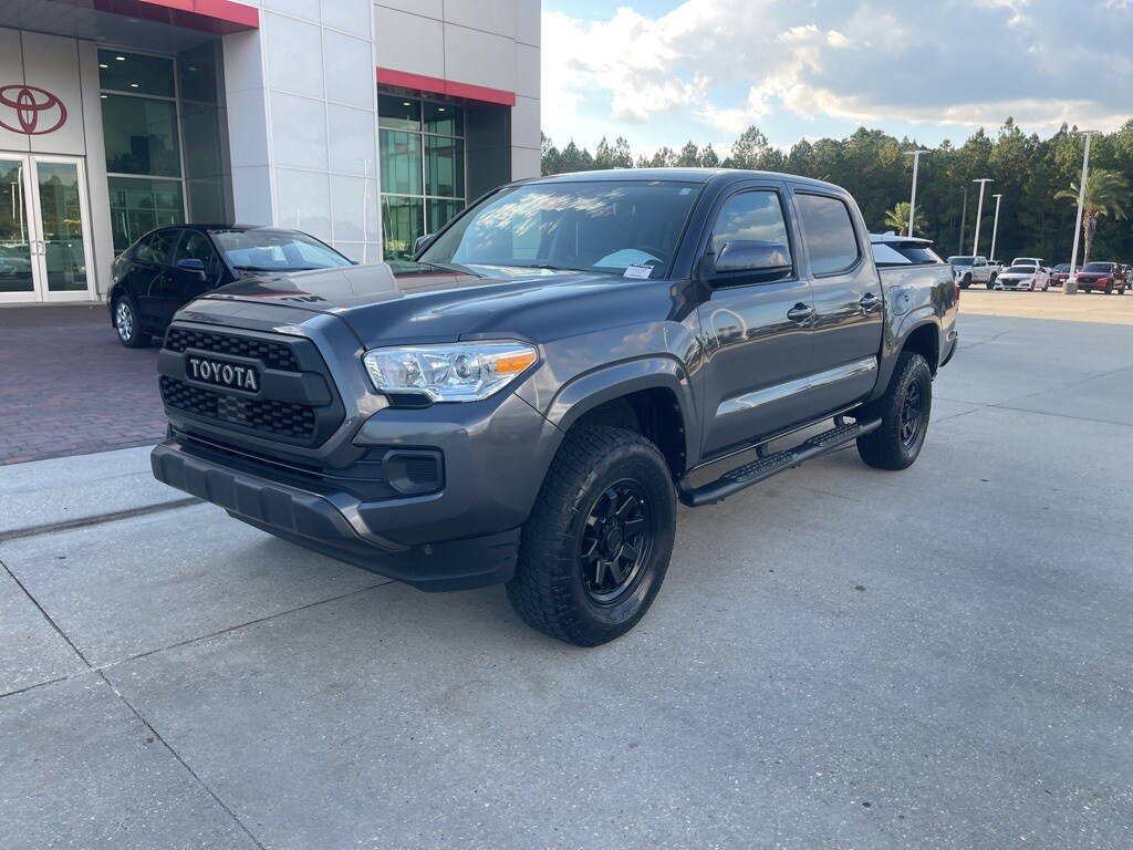 2023 Toyota Tacoma SR photo 2