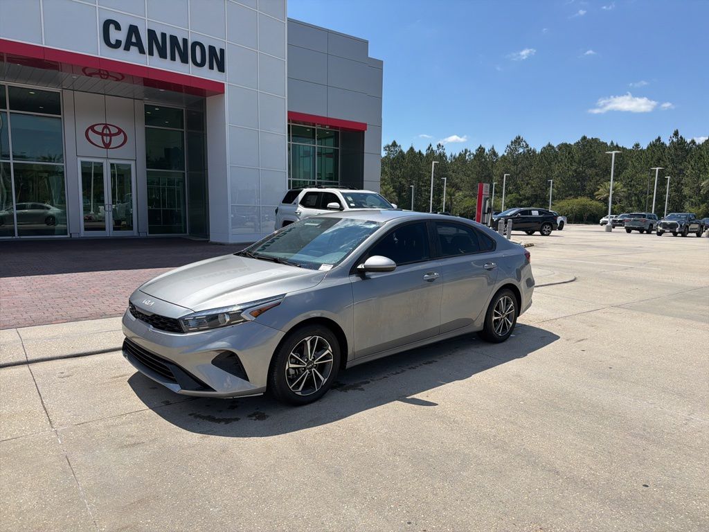 Used 2022 Kia FORTE LXS with VIN 3KPF24AD6NE464602 for sale in Cleveland, MS