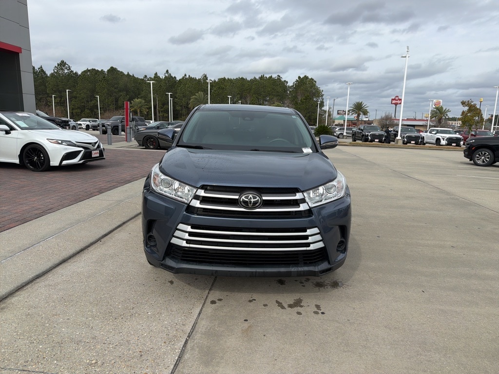 Used 2019 Toyota Highlander LE SUV