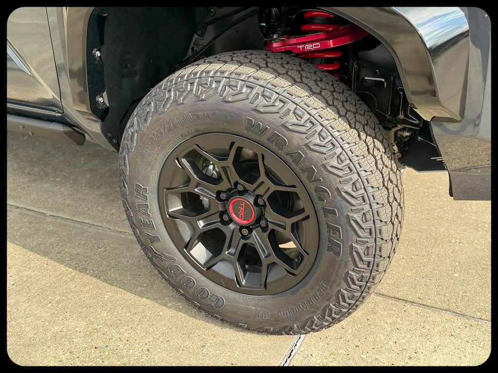 2026 Toyota Tacoma TRD Pro - Photo 7