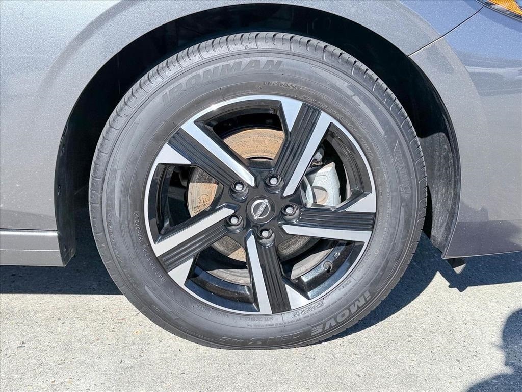 Used 2024 Nissan Sentra SV Sedan