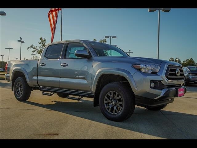 2023 Toyota Tacoma SR5 V6 photo 3