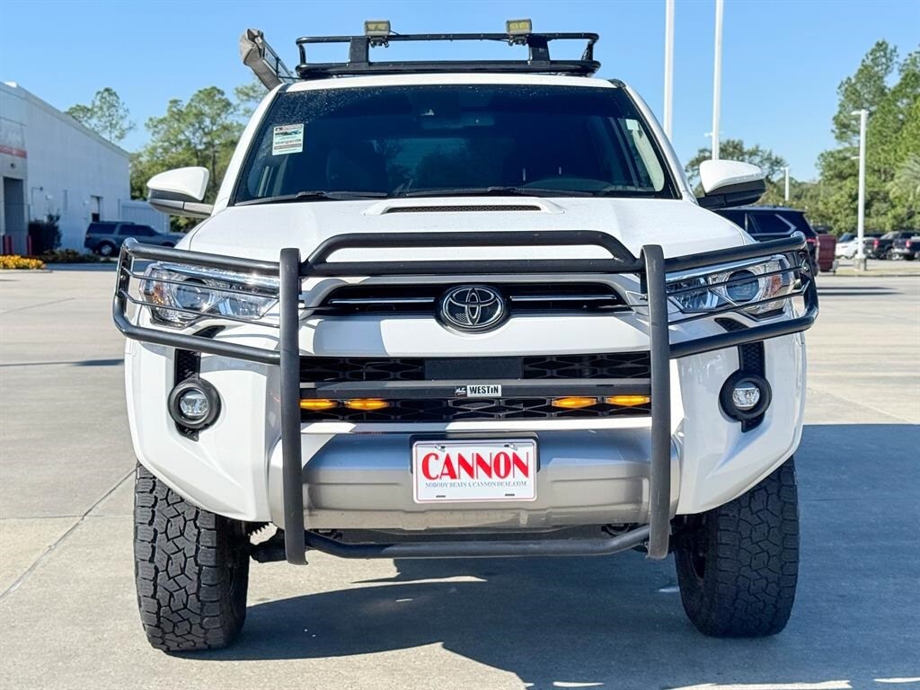 2021 Toyota 4Runner TRD Off-Road photo 2