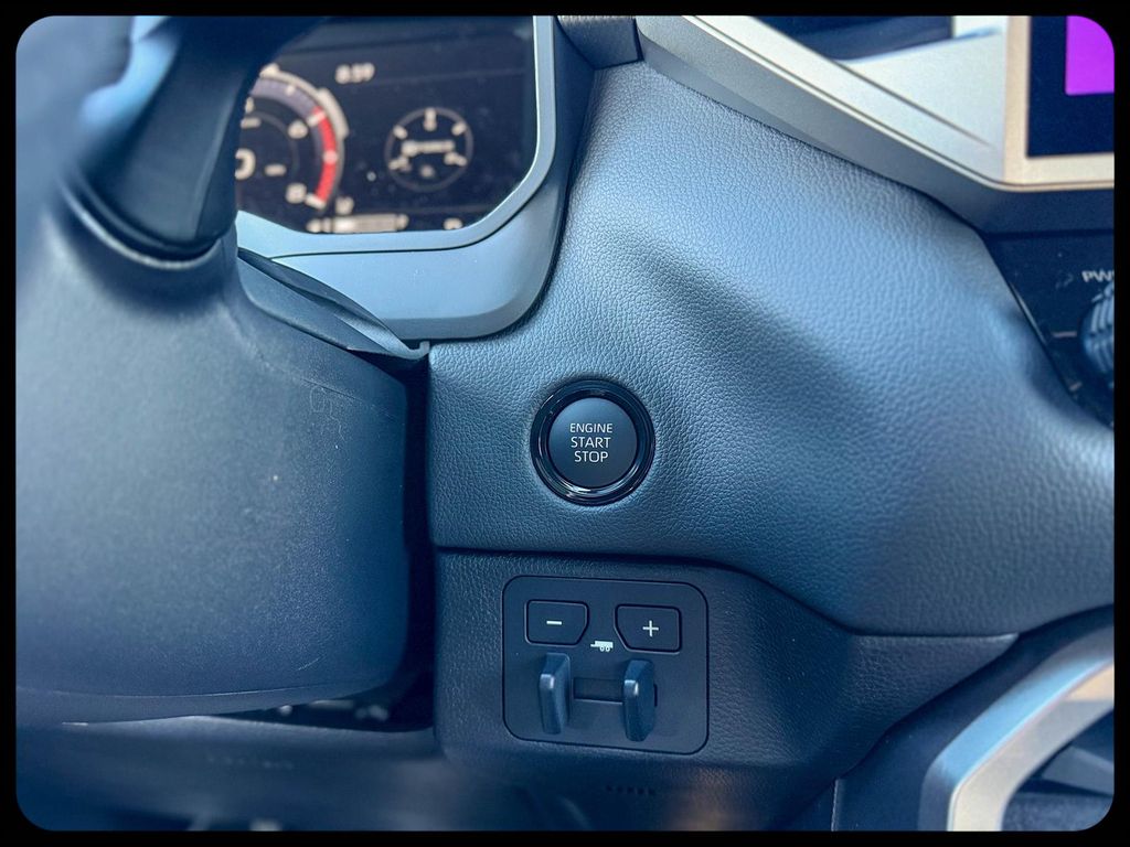 2026 Toyota Tundra Limited - Photo 31