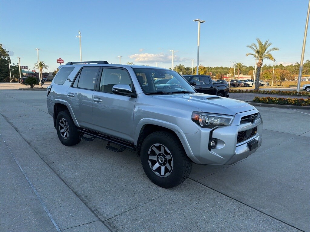 2023 Toyota 4Runner TRD Off-Road Premium photo 4