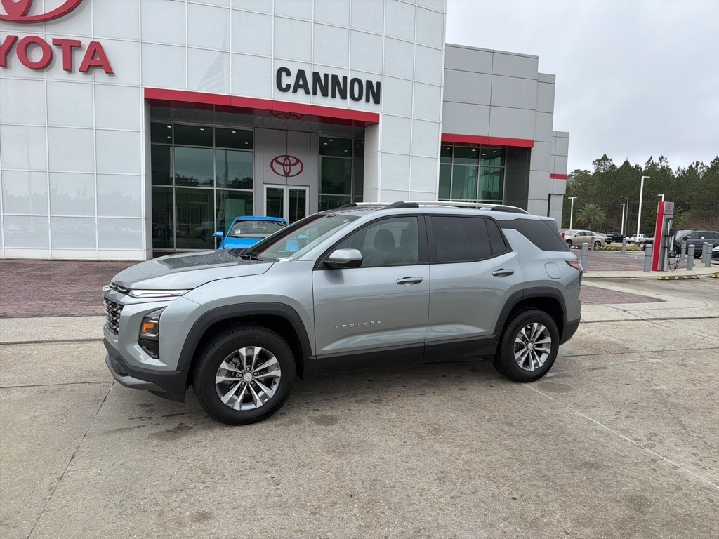 2025 Chevrolet Equinox LT's photo