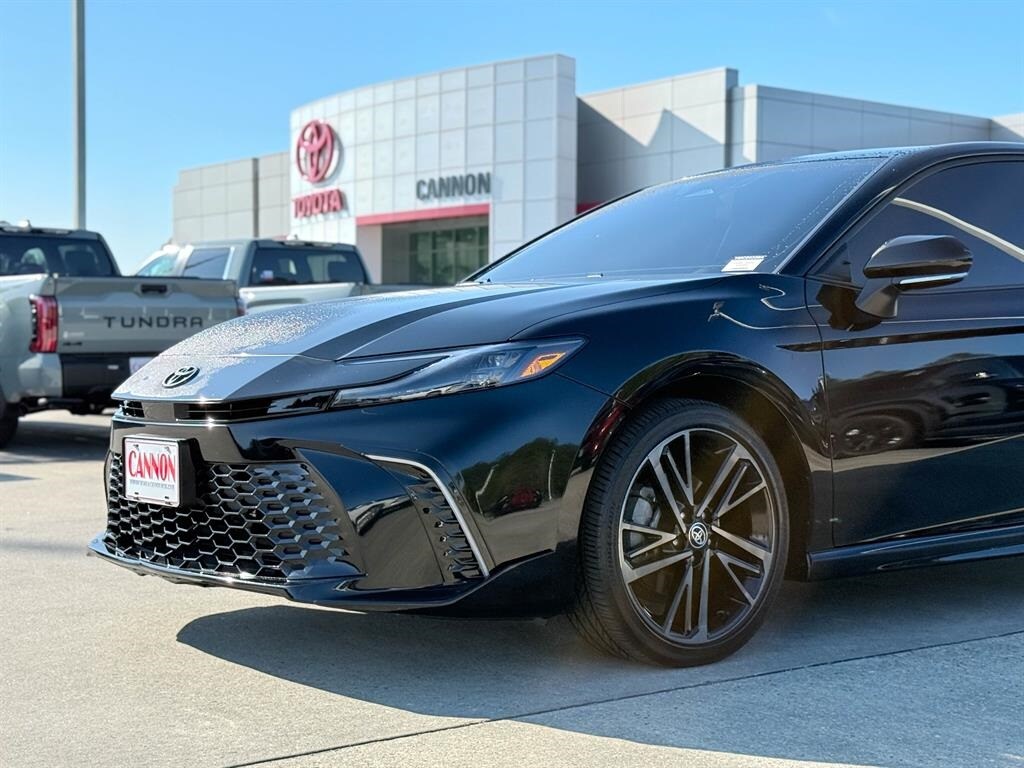 2025 Toyota Camry XSE photo 2