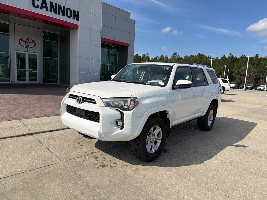2024 Toyota 4Runner SR5 photo 2