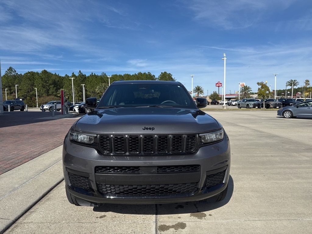 Used 2023 Jeep Grand Cherokee L Altitude SUV