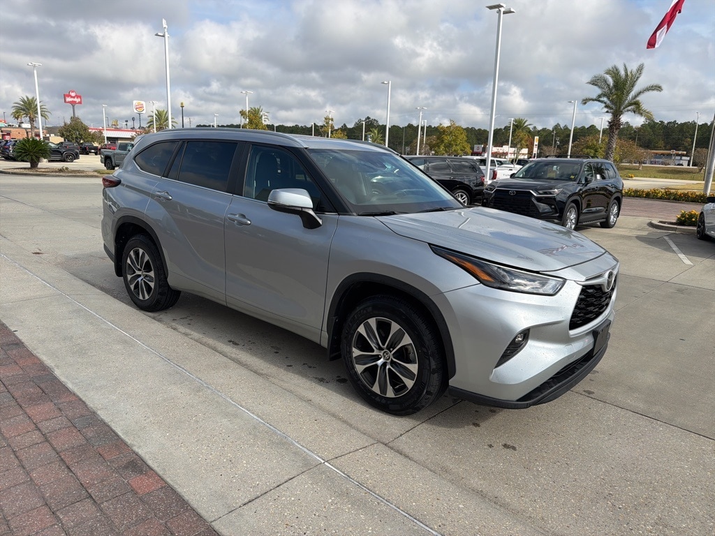 Certified 2024 Toyota Highlander XLE SUV