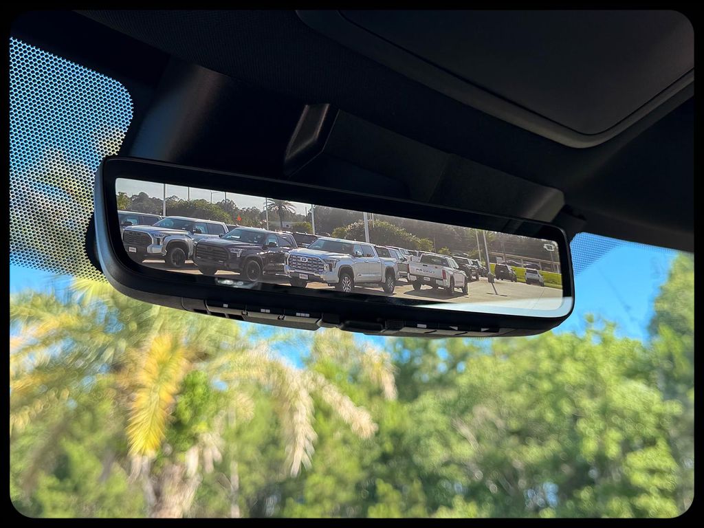 2026 Toyota Tundra Platinum - Photo 33