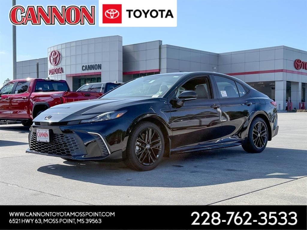 New 2026 Toyota Camry SE Sedan