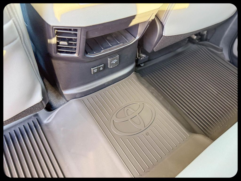 2026 Toyota Tundra Limited - Photo 23