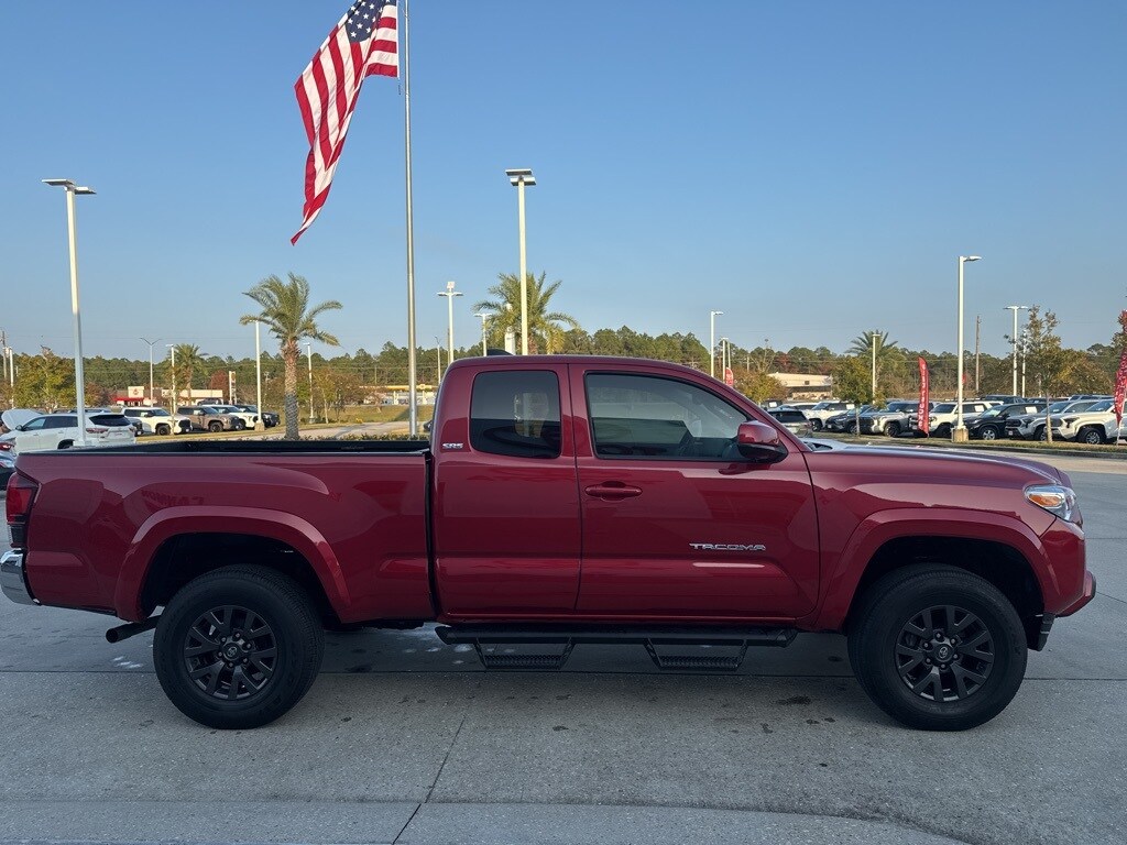 2022 Toyota Tacoma SR5 photo 4