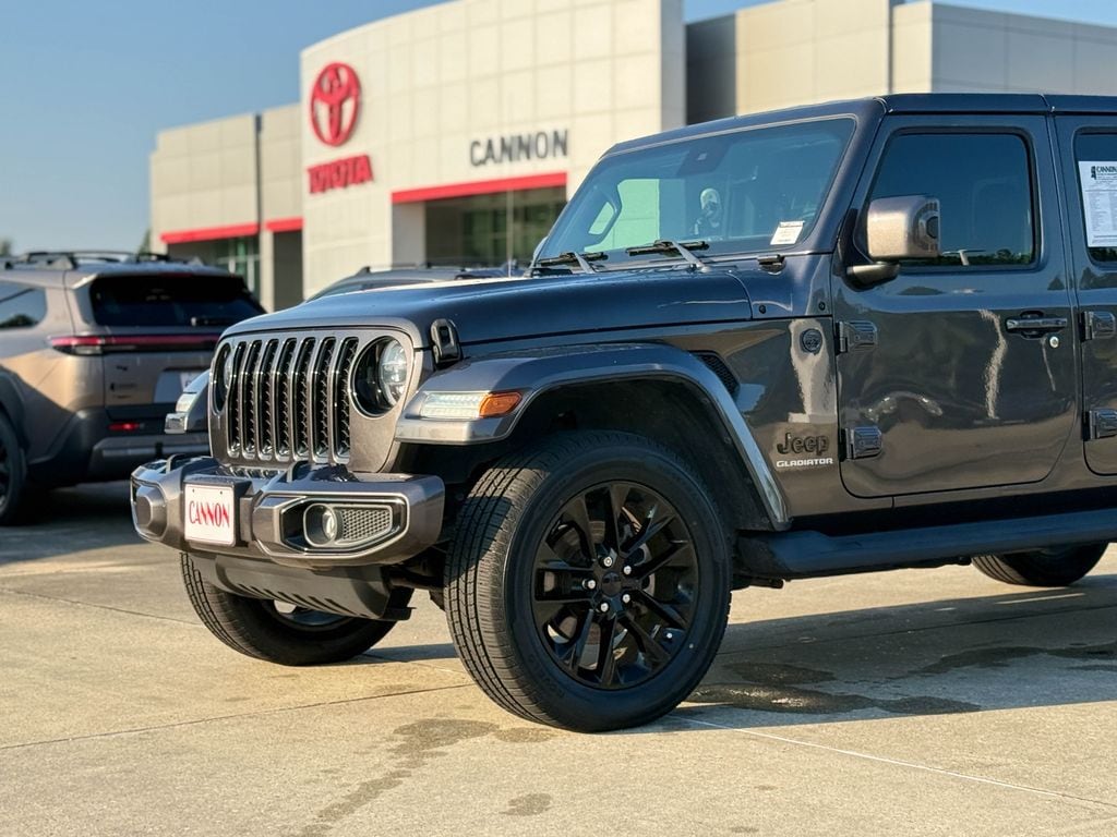 Used 2021 Jeep Gladiator Overland Truck