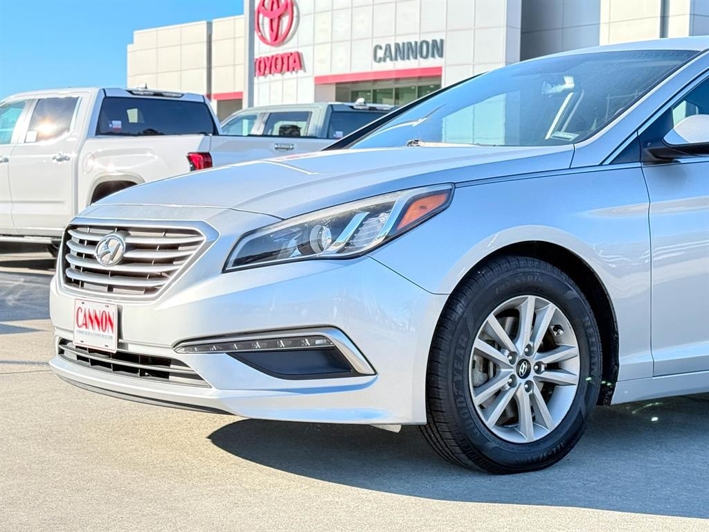 Used 2015 Hyundai Sonata SE Sedan