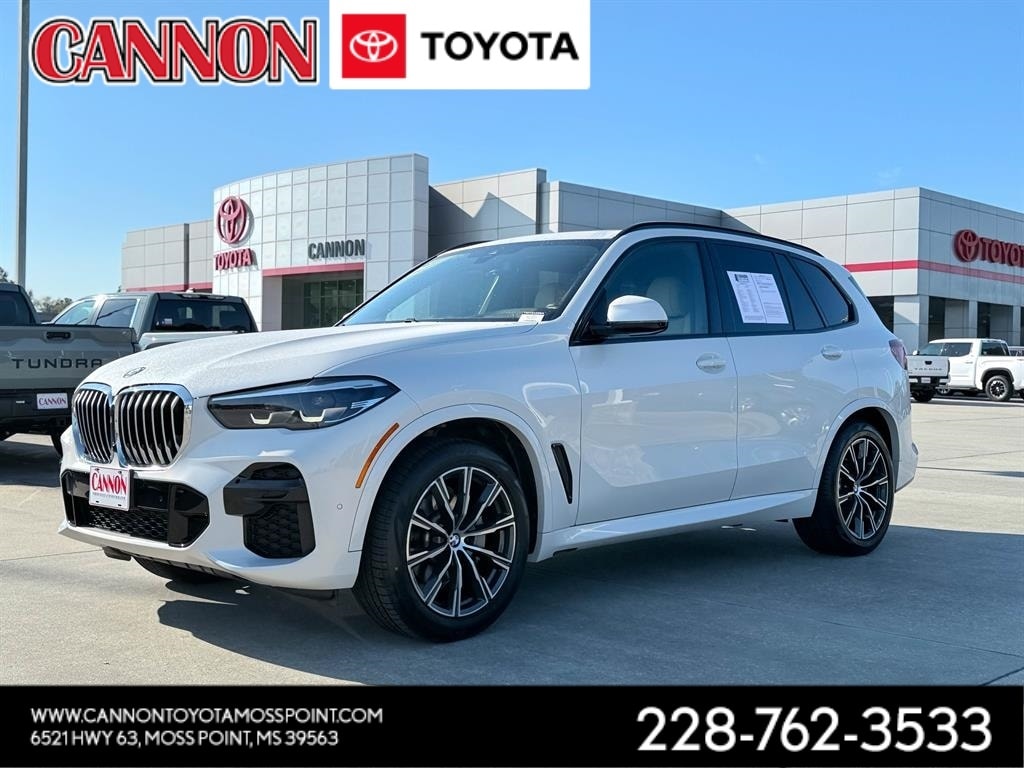 2022 BMW X5 40i's photo