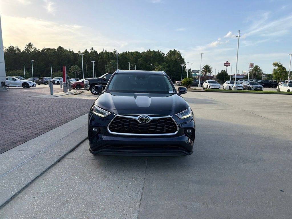 Used 2022 Toyota Highlander Limited SUV