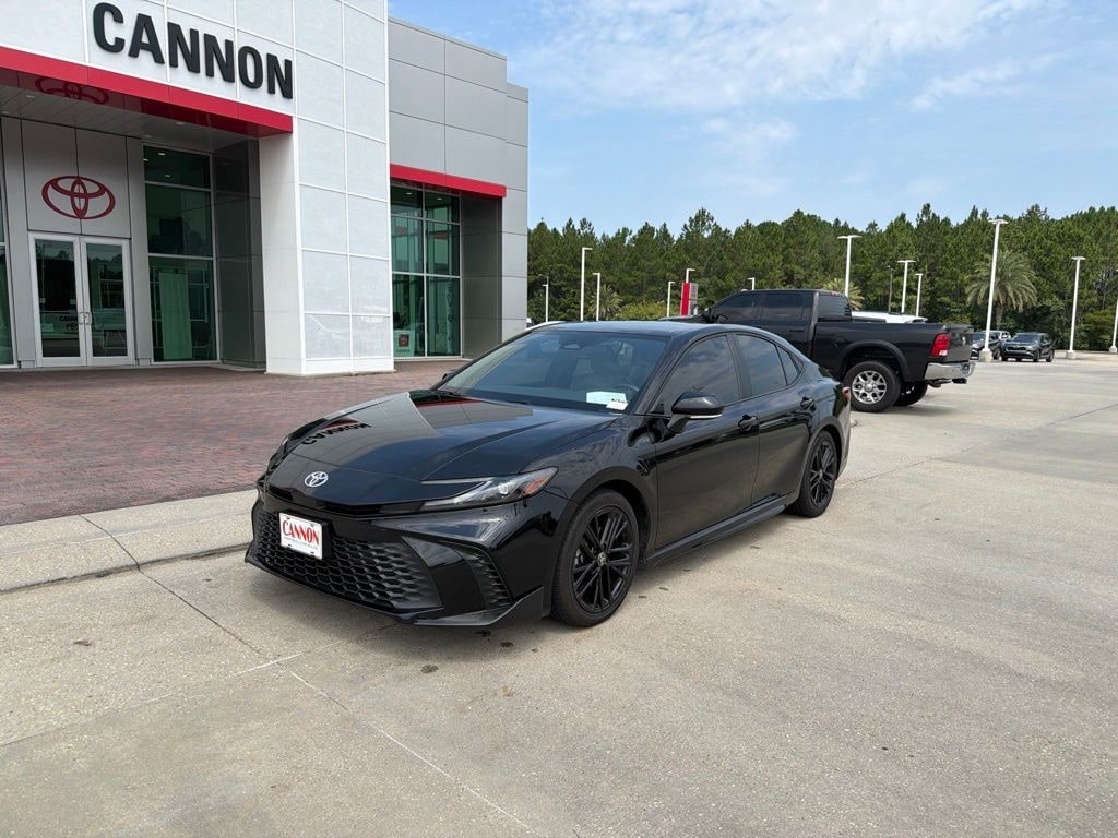 Used 2025 Toyota Camry SE Sedan