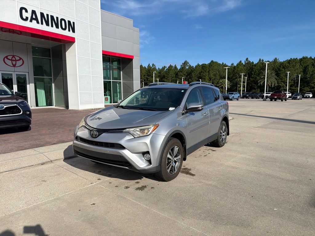 Used 2018 Toyota RAV4 XLE with VIN JTMWFREV4JJ165532 for sale in Moss Point, MS
