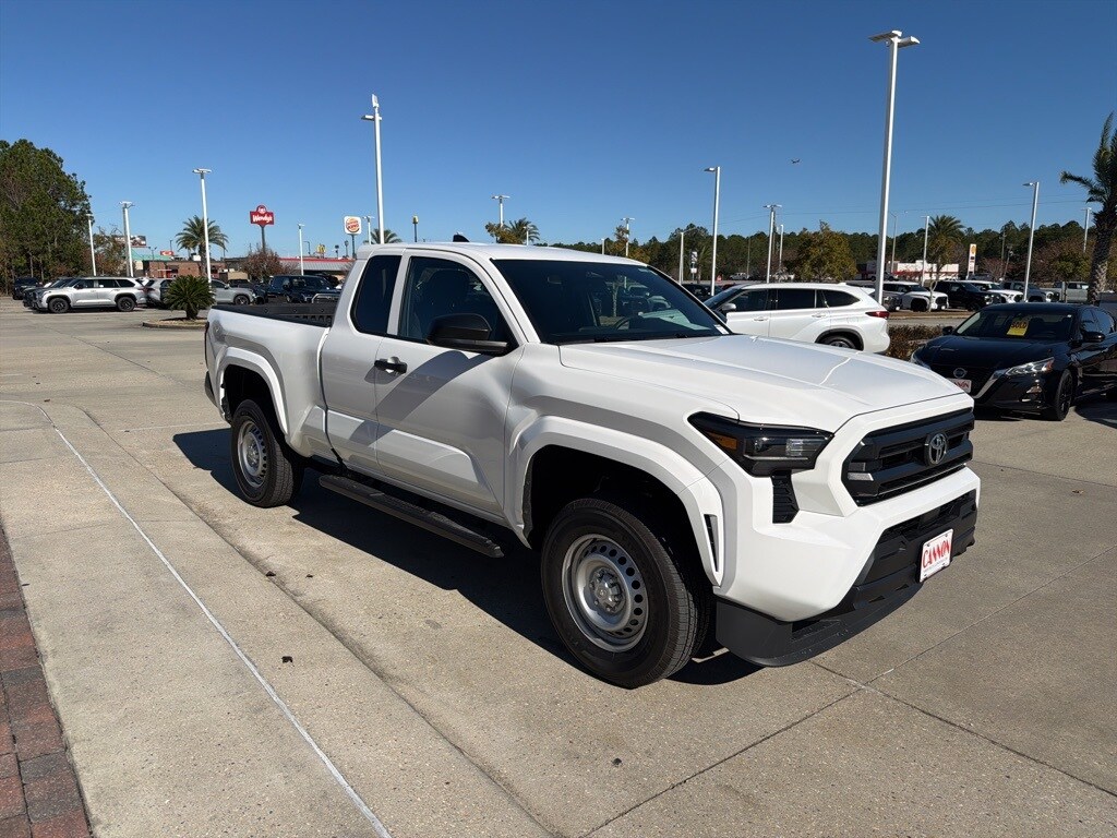 Used 2025 Toyota Tacoma SR Truck