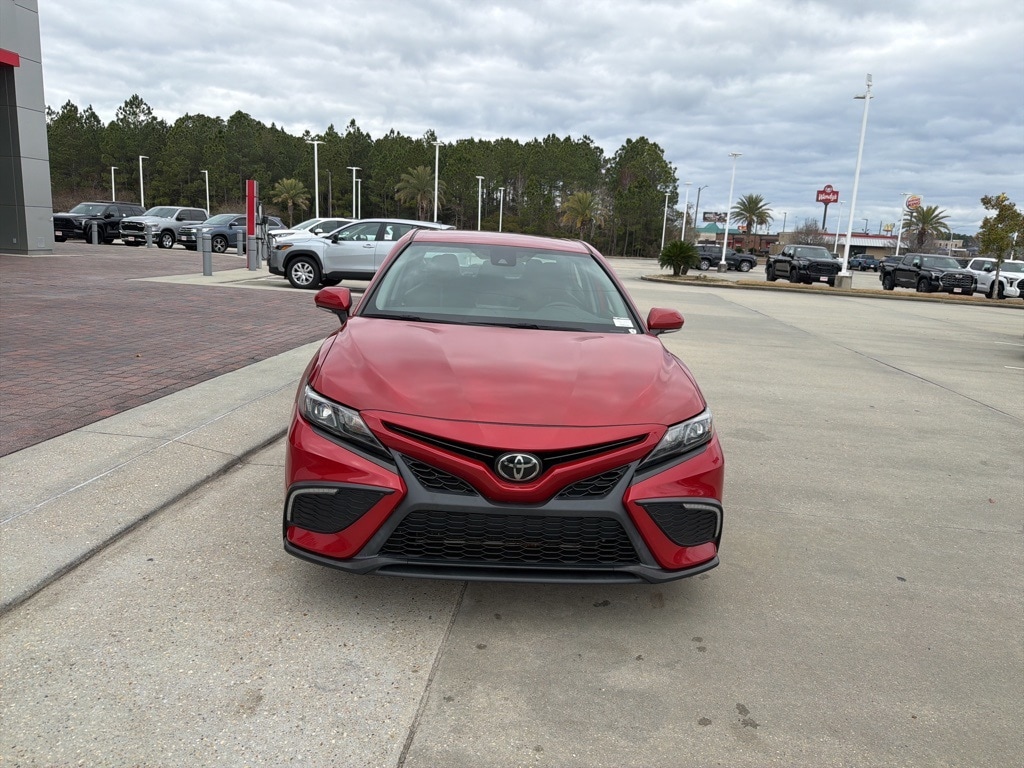 Used 2022 Toyota Camry SE Sedan