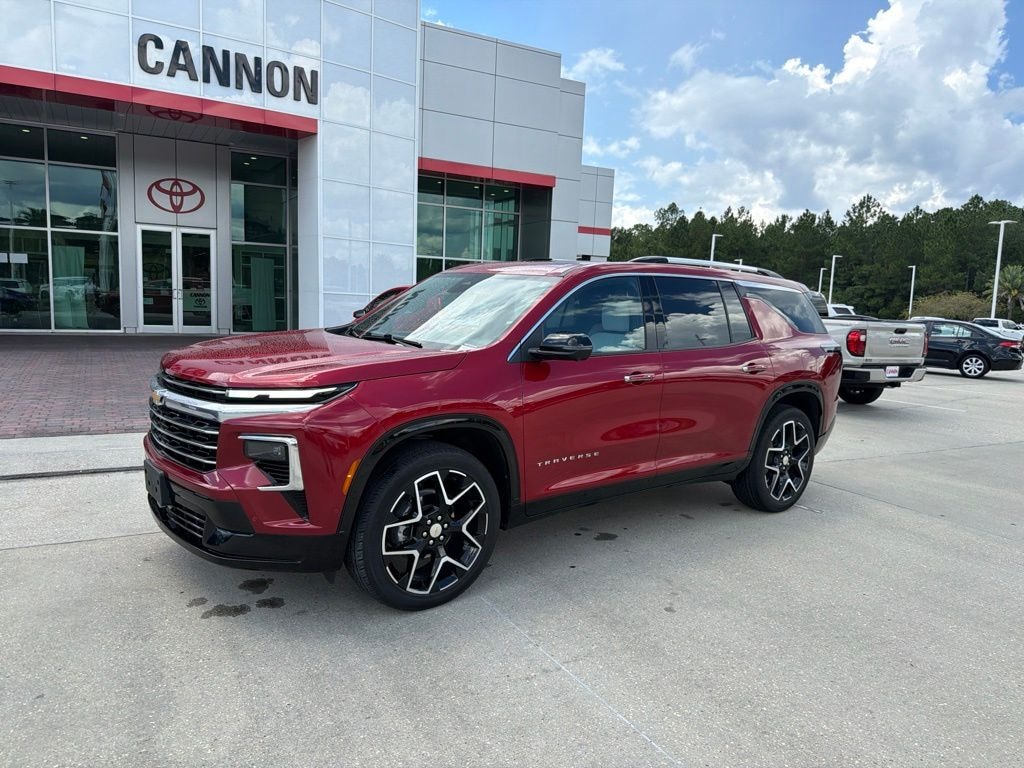 Used 2025 Chevrolet Traverse High Country SUV
