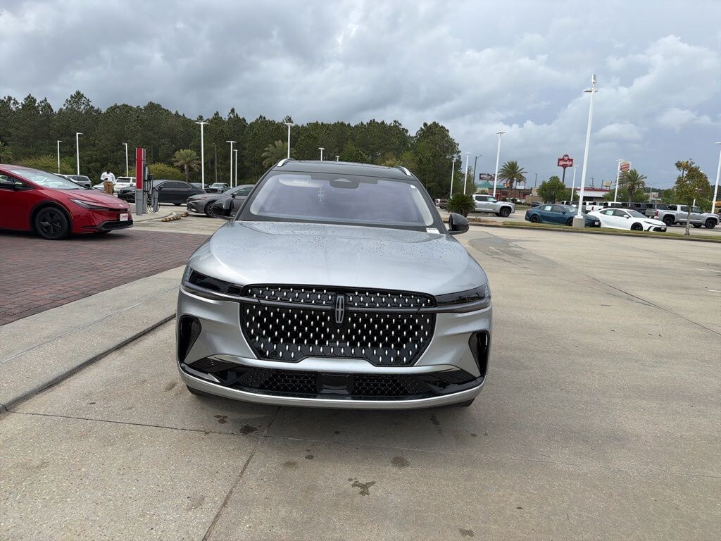 Used 2025 Lincoln Nautilus