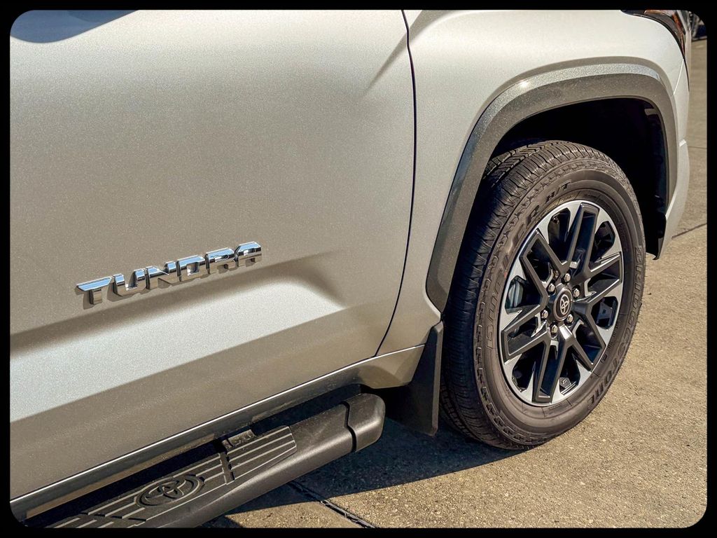2026 Toyota Tundra Limited - Photo 7
